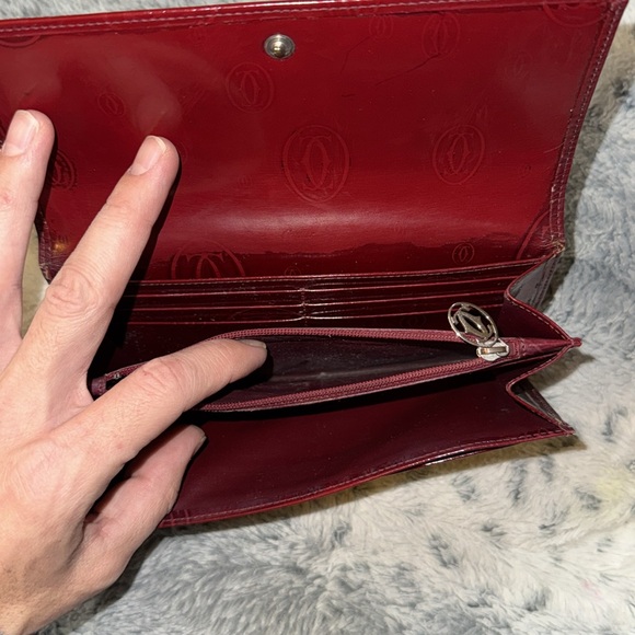 Women’s or Men’s Cartier Long Red Wallet! Preloved but no flaws! Snap is snappin - Picture 15 of 17